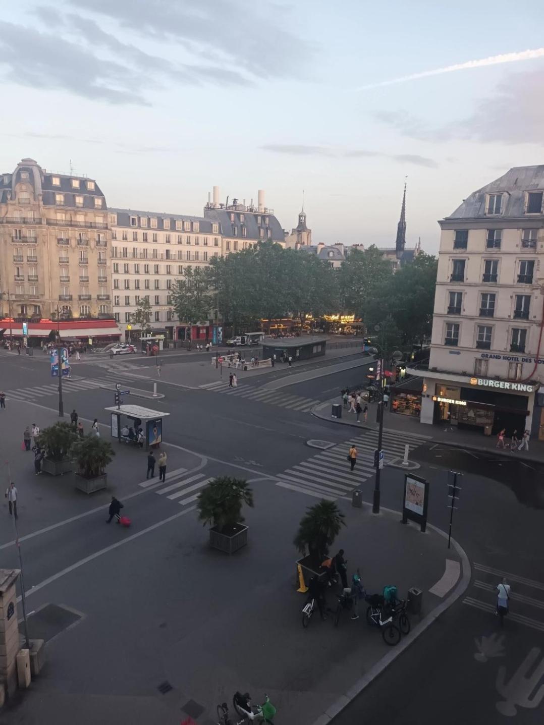 Hotel De Lorraine París Exterior foto